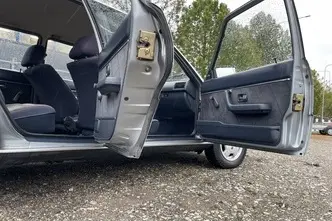 Audi 80, 1.8, 66 kW, bensiin, manuaal, esivedu