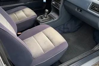 Audi 80, 1.8, 66 kW, bensiin, manuaal, esivedu