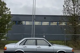 Audi 80, 1.8, 66 kW, bensiin, manuaal, esivedu