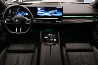 BMW 520, 2.0, 145 kW, hibrīds, automātiskā, pilnpiedziņa