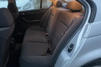 BMW 320, 2.0, 110 kW, дизель, механическая, задний привод