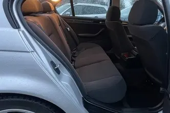 BMW 320, 2.0, 110 kW, дизель, механическая, задний привод