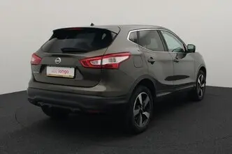 Nissan Qashqai, 1.6, 120 kW, petrol, manual, front-wheel drive