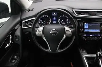 Nissan Qashqai, 1.6, 120 kW, petrol, manual, front-wheel drive