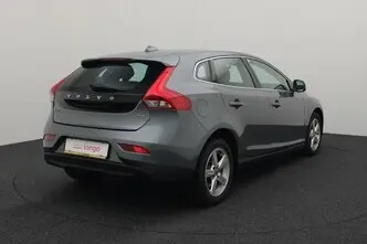 Volvo V40, 2.0, 88 kW, diesel, manual, front-wheel drive