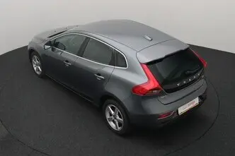 Volvo V40, 2.0, 88 kW, diesel, manual, front-wheel drive