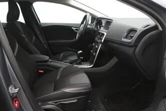 Volvo V40, 2.0, 88 kW, diesel, manual, front-wheel drive