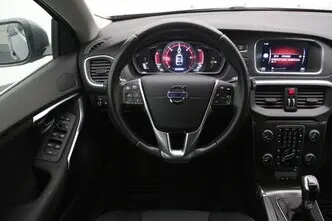 Volvo V40, 2.0, 88 kW, diesel, manual, front-wheel drive