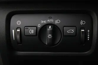 Volvo V40, 2.0, 88 kW, diesel, manual, front-wheel drive