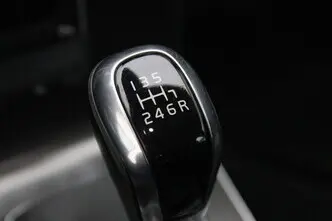 Volvo V40, 2.0, 88 kW, diesel, manual, front-wheel drive