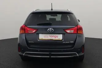 Toyota Auris, 1.8, 73 kW, hybrid, automatic, front-wheel drive