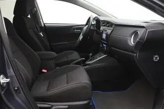 Toyota Auris, 1.8, 73 kW, hybrid, automatic, front-wheel drive