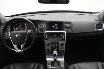 Volvo V60, 2.4, 158 kW, plug-in hybrid, automatic, four-wheel drive