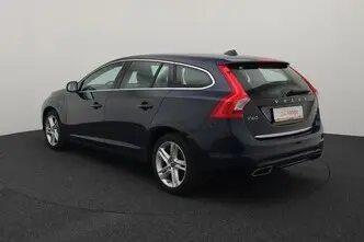 Volvo V60, 2.4, 158 kW, plug-in hybrid, automatic, four-wheel drive