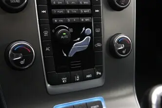 Volvo V60, 2.4, 158 kW, plug-in hybrid, automatic, four-wheel drive