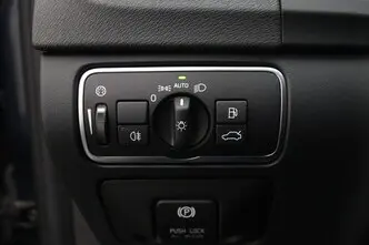 Volvo V60, 2.4, 158 kW, plug-in hybrid, automatic, four-wheel drive