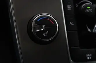 Volvo V60, 2.4, 158 kW, plug-in hybrid, automatic, four-wheel drive