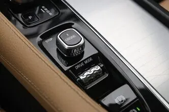 Volvo XC90, 2.0, 235 kW, plug-in hybrid, automatic, four-wheel drive