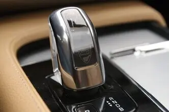 Volvo XC90, 2.0, 235 kW, plug-in hybrid, automatic, four-wheel drive