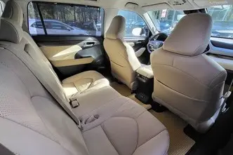 Toyota Highlander, 2.5, 140 kW, hybrid, automatic, four-wheel drive