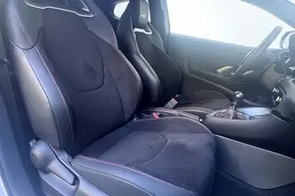 Toyota GR Yaris, 1.6, 192 kW, bensiin, manuaal, nelikvedu