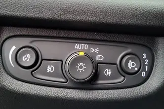 Opel Insignia, 2.0, 147 kW, petrol, automatic, front-wheel drive