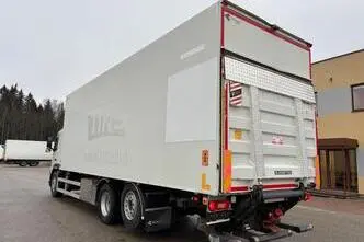 Volvo FM 450, 338 kW, diesel, automatic