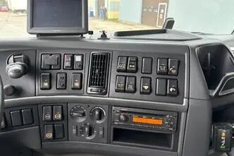 Volvo FM 450, 338 kW, diisel, automaat