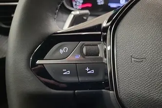 Peugeot 2008, 1.2, 96 kW, бензин, автомат, передний привод