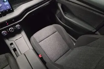 Škoda Superb, 1.5, 110 kW, hybrid, automatic, front-wheel drive