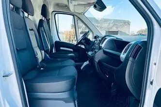 Peugeot Boxer, 2.2, 103 kW, diesel, manual, front-wheel drive