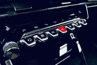 Peugeot 2008, 1.2, 96 kW, бензин, автомат, передний привод