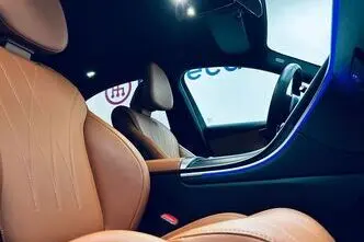 Mercedes-Benz C 200, 2.0, 120 kW, hybrid, automatic, rear-wheel drive