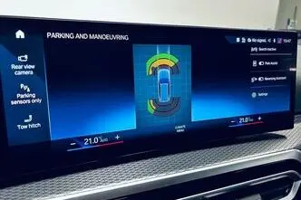 BMW 330, 2.0, 135 kW, подключаемый гибрид, автомат, полный привод