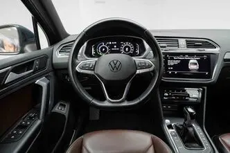 Volkswagen Tiguan, 1.4, 151 kW, plug-in hybrid, manual
