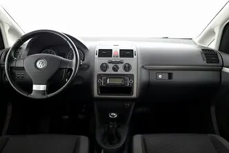 Volkswagen Touran, 1.4, 103 kW, petrol, manual, front-wheel drive