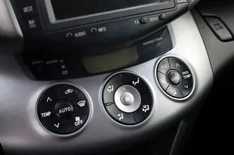 Toyota RAV4, 2.2, 130 kW, diesel, manual, four-wheel drive