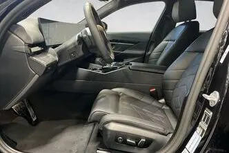 BMW 520, 140 kW, petrol, automatic, rear-wheel drive