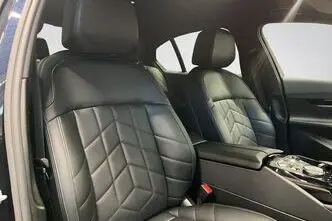 BMW 520, 140 kW, petrol, automatic, rear-wheel drive