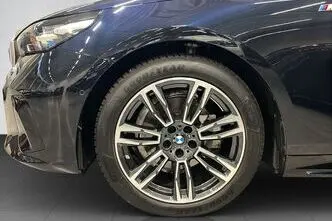 BMW 520, 140 kW, petrol, automatic, rear-wheel drive