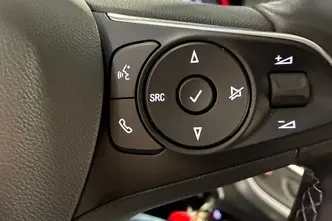 Opel Crossland X, 1.2, 81 kW, bensiin, automaat, esivedu