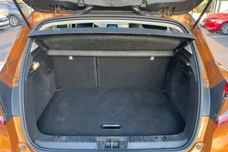 Renault Captur, 1.3, 103 kW, hybrid, automatic, front-wheel drive