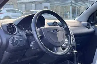 Ford Fiesta, 1.3, 51 kW, petrol, manual, front-wheel drive