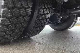 Volvo FL250 4X2, 188 kW, diesel, automatic