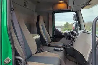 Volvo FL250 4X2, 188 kW, diesel, automatic