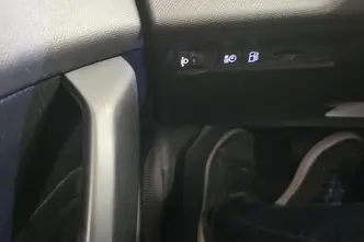 Peugeot 308, 1.6, 132 kW, pistikhübriid, automaat, esivedu