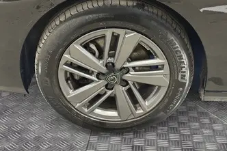 Peugeot 308, 1.2, 96 kW, petrol, automatic, front-wheel drive