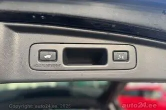 Honda CR-V, 2.0, 109 kW, hybrid, automatic, four-wheel drive