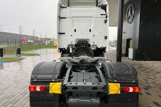 Mercedes-Benz Actros, 12.8, 330 kW, diesel, rear-wheel drive