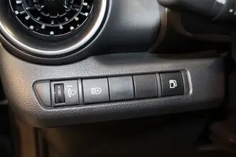 Toyota C-HR, 1.8, 72 kW, hübriid, automaat, esivedu